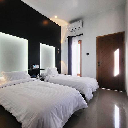 Cabin15 - Syariah Blitar Ngoại thất bức ảnh