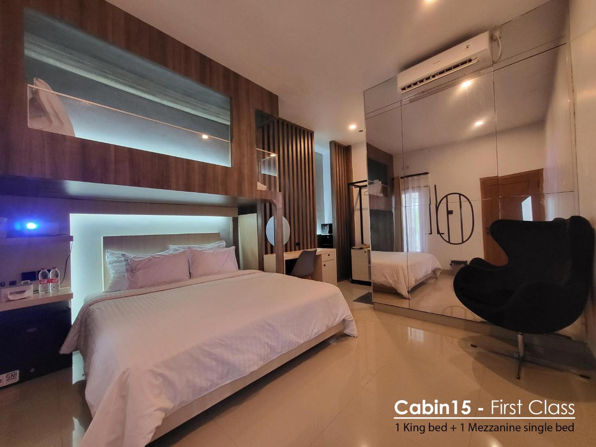 Cabin15 - Syariah Blitar Ngoại thất bức ảnh
